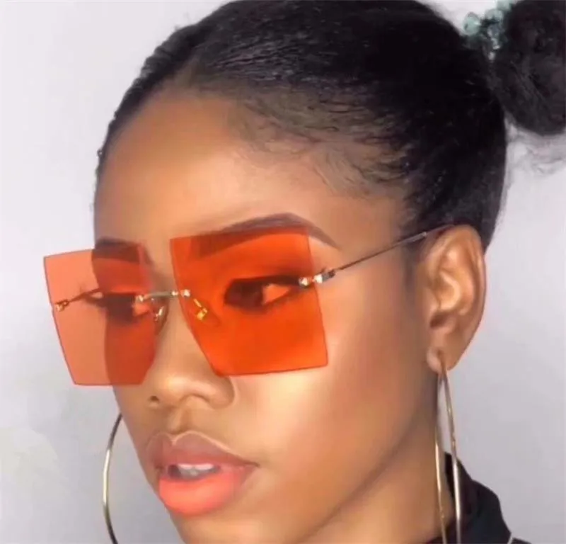 Square wholesale Streetwear sunglasses UV400 Rimless Logo custom Oversized Custom printed sunglasses
Square wholesale Streetwear sunglasses UV400 Rimless Logo custom Oversized Custom printed sunglasses