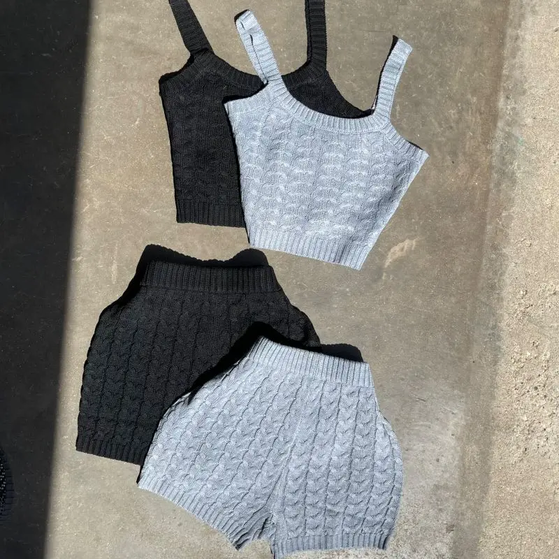 2021 New Fashion Autumn Winter Camisole Knitted Sweater Short Two Piece Set Sleepwear Pajamas Lounge Wear Set
2021 New Fashion Autumn Winter Camisole Knitted Sweater Short Two Piece Set Sleepwear Pajamas Lounge Wear Set