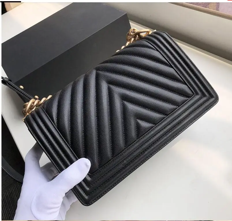 Genuine leather chevron shoulder bag top quality women luxury handbags designer purse brand caviar chain bag crossbody bags
Genuine leather chevron shoulder bag top quality women luxury handbags designer purse brand caviar chain bag crossbody bags