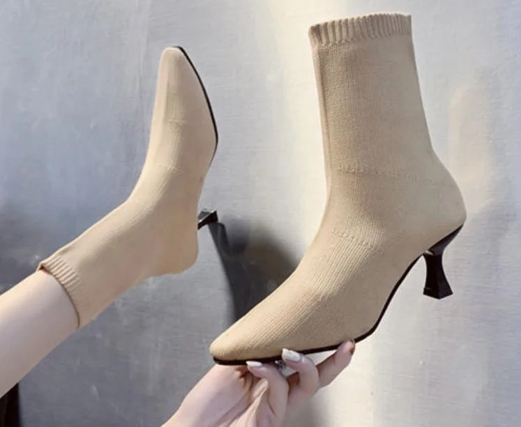 2020 fashion new arrival fly knitting small thin heels ladies ankle boots women shoes
2020 fashion new arrival fly knitting small thin heels ladies ankle boots women shoes