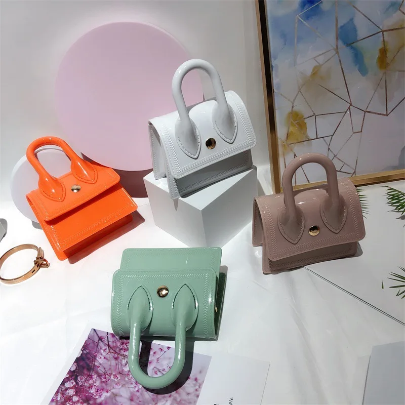 Wholesale cute little girls coin purse kid purses and handbags designers mini crossbody shoulder bags purses
Wholesale cute little girls coin purse kid purses and handbags designers mini crossbody shoulder bags purses