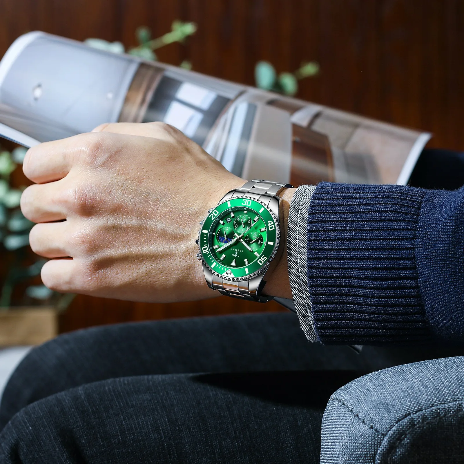 New Classic Green Ghost Big Round Dial Stainless Reloj Para Hombre Luminous Waterproof Calendar Fashion Business Mens Watches
New Classic Green Ghost Big Round Dial Stainless Reloj Para Hombre Luminous Waterproof Calendar Fashion Business Mens Watches