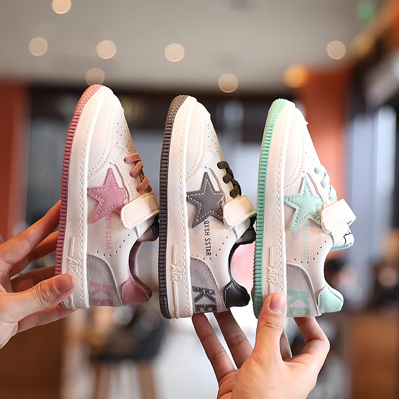 Wholesale kids shoes fashion star design soft rubber sole casual children shoes, Blue/pink/grey
Wholesale kids shoes fashion star design soft rubber sole casual children shoes, Blue/pink/grey