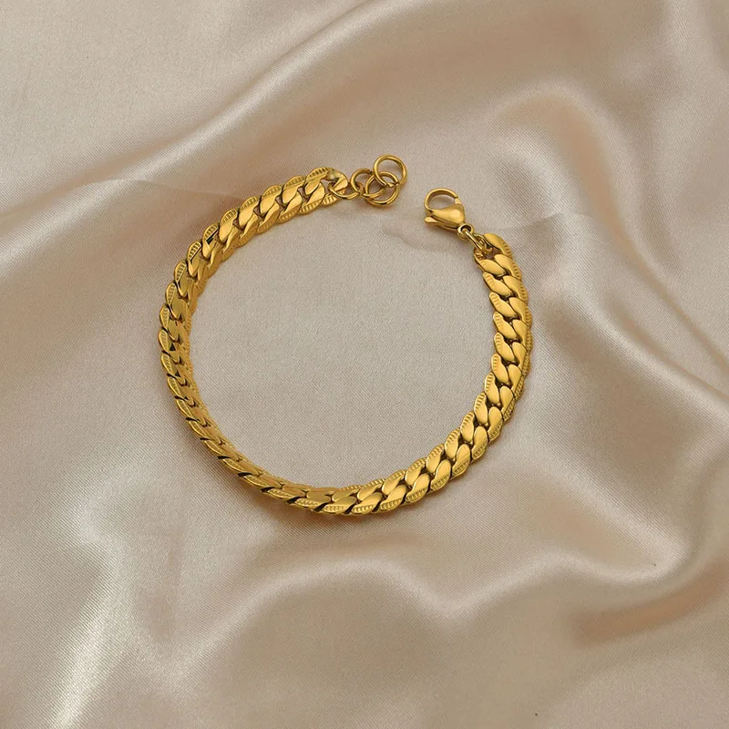 European American Stainless Steel Men Bracelet Gold Silver Stainless Steel Curb Chain Bracelet for Men
European American Stainless Steel Men Bracelet Gold Silver Stainless Steel Curb Chain Bracelet for Men