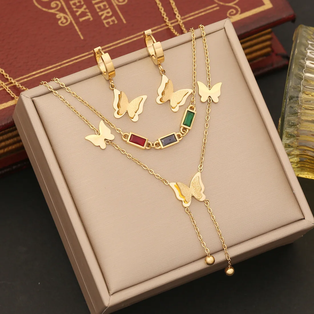 New Arrival Stainless Steel 3pcs Set Luxury 18k Gold Plated Colorful Zircon Butterfly Necklace Set Jewelry For Ladies
New Arrival Stainless Steel 3pcs Set Luxury 18k Gold Plated Colorful Zircon Butterfly Necklace Set Jewelry For Ladies