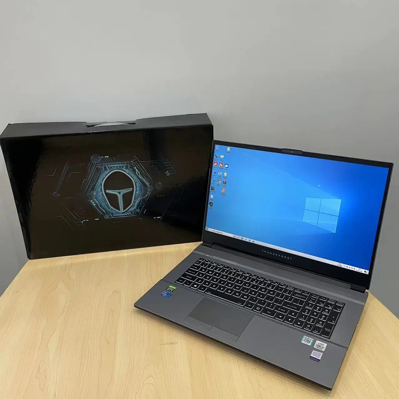 The best-selling Thor 911 Plus 17.3" 512GB gaming notebook COMPUTER I5-10500H latest model
The best-selling Thor 911 Plus 17.3" 512GB gaming notebook COMPUTER I5-10500H latest model