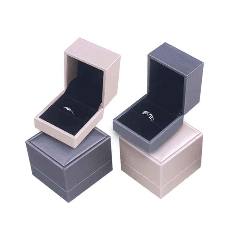 Luxury custom Ring PU leather packing light jewelry ring box light Jewelry Earring Gift Box
Luxury custom Ring PU leather packing light jewelry ring box light Jewelry Earring Gift Box