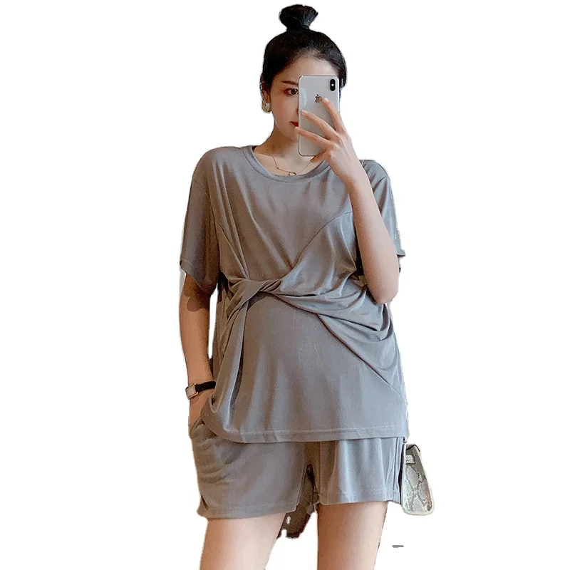 2pcs/set Loose Pregnant Short-sleeved Solid Color Set Pregnant Women Dressed Summer Ice Silk Top Shorts
2pcs/set Loose Pregnant Short-sleeved Solid Color Set Pregnant Women Dressed Summer Ice Silk Top Shorts