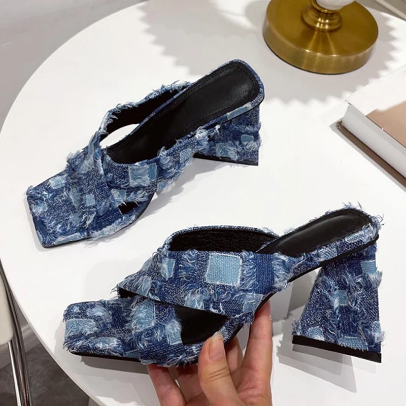 2021 New Women Gladiator Slippers Slides Square Toe Leopard grain Thick High Heels Sandals Ladies Summer Party Shoes
2021 New Women Gladiator Slippers Slides Square Toe Leopard grain Thick High Heels Sandals Ladies Summer Party Shoes