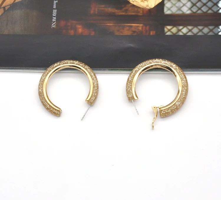 Custom bling gold plated ear ring jewelry for women acrylic resin small gold hoop earrings