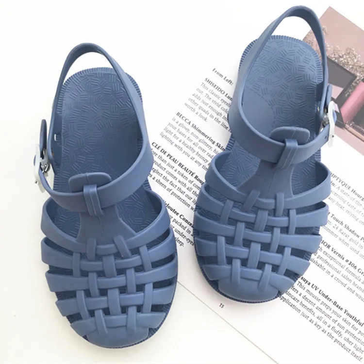 2021 New style jelly children's classic anti-slip greece baby sandals unisex jelly flat Beach kids hole shoes for children
2021 New style jelly children's classic anti-slip greece baby sandals unisex jelly flat Beach kids hole shoes for children
