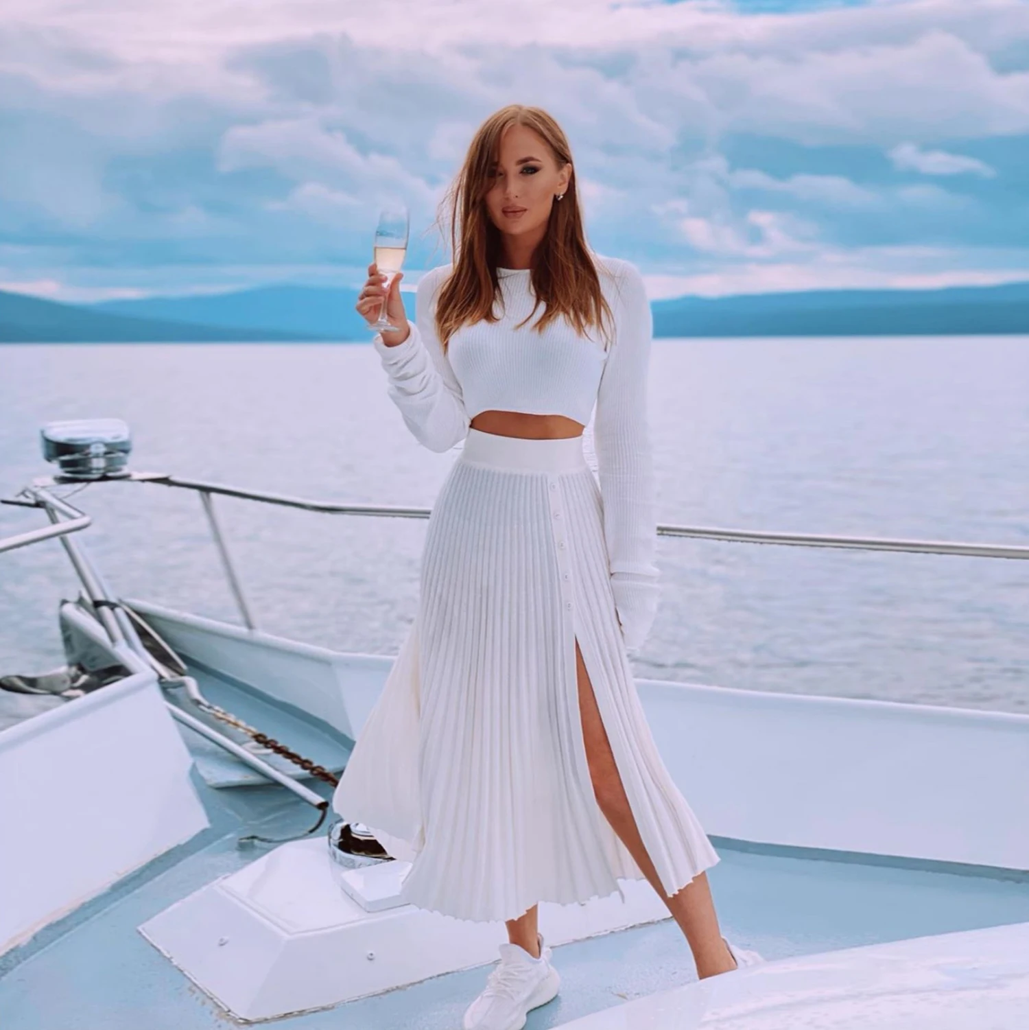 2020 new fashion sets women clothing two piece heavy knit button side casual dress set solid color two piece long sleeve sets
2020 new fashion sets women clothing two piece heavy knit button side casual dress set solid color two piece long sleeve sets