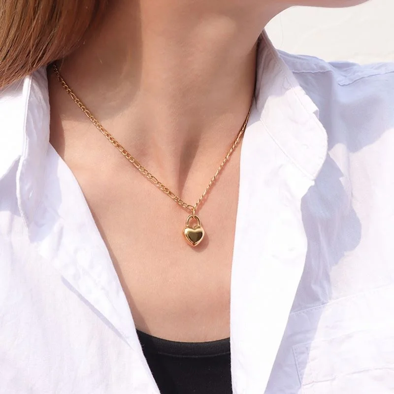Trendy Jewelry 18k gold plated Stainless Steel Love Heart Pendant Necklace Figaro Chain Chocker For Women
Trendy Jewelry 18k gold plated Stainless Steel Love Heart Pendant Necklace Figaro Chain Chocker For Women