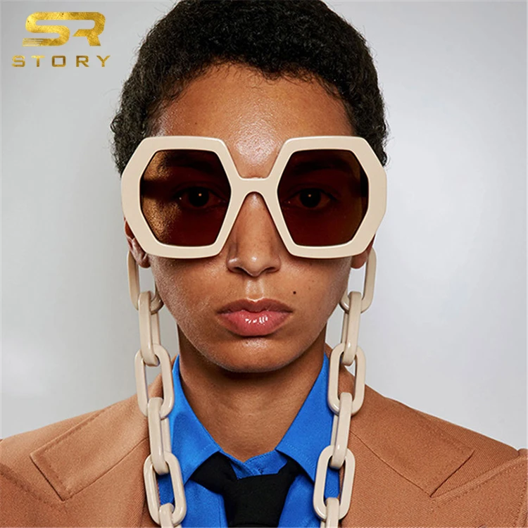 STORY NQ2069 2020 Unique Chain Polygon Square Sunglasses Women Luxury Brand Female Vintage Punk Eyewear Men
STORY NQ2069 2020 Unique Chain Polygon Square Sunglasses Women Luxury Brand Female Vintage Punk Eyewear Men
