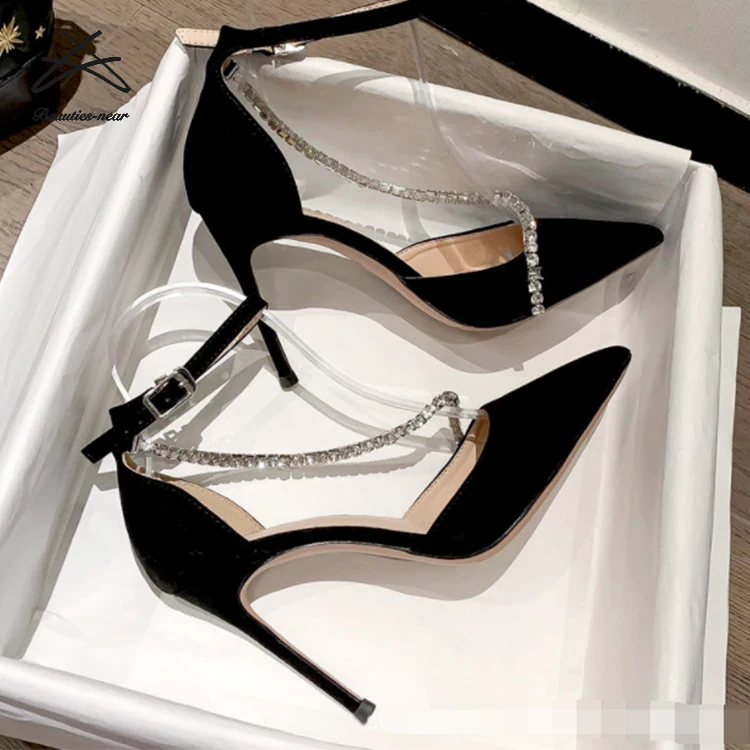 Ladies heels 2022 light mouth diamond rhinestone chain with pointed toe women high heel shoes wedding shoes wedding pumps, Black,beige
Ladies heels 2022 light mouth diamond rhinestone chain with pointed toe women high heel shoes wedding shoes wedding pumps, Black,beige