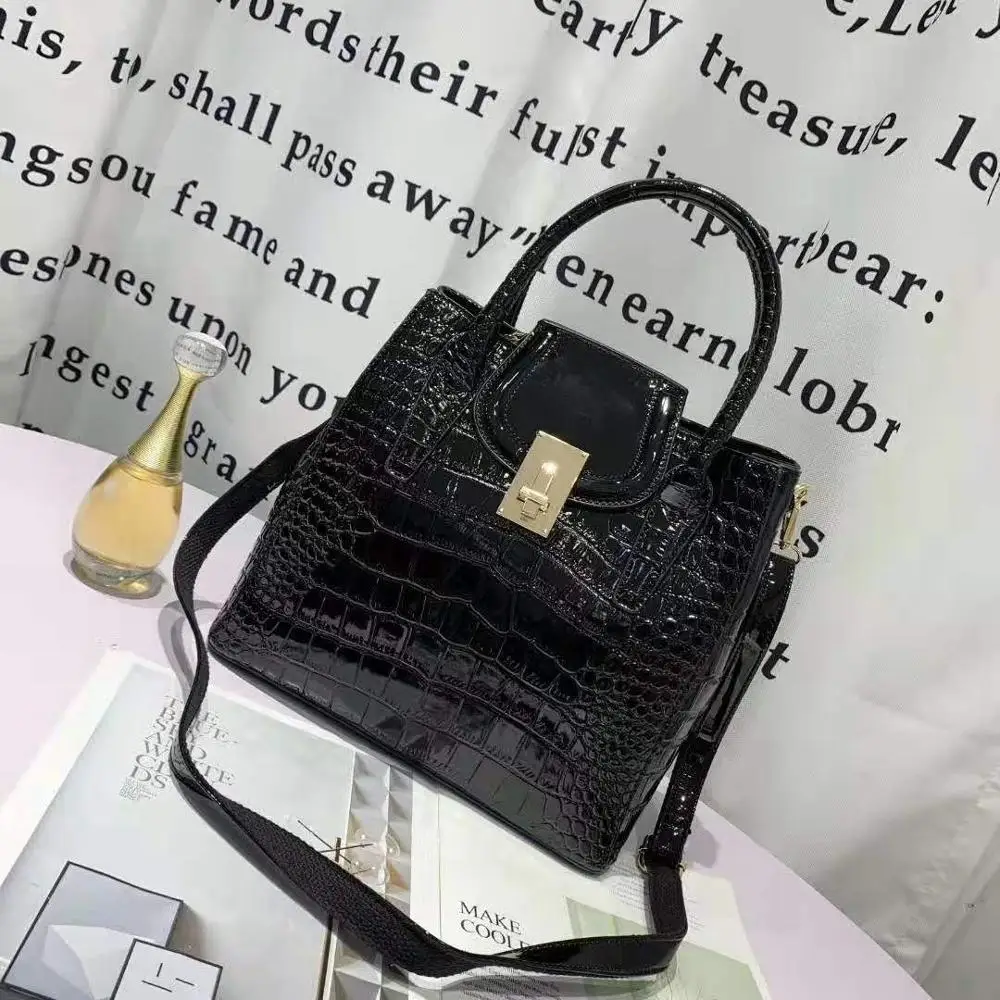 Stylish Embossed Luxury Bag Sling Crocodile PU Leather Tote Bag Ladies Women's Handbags
Stylish Embossed Luxury Bag Sling Crocodile PU Leather Tote Bag Ladies Women's Handbags