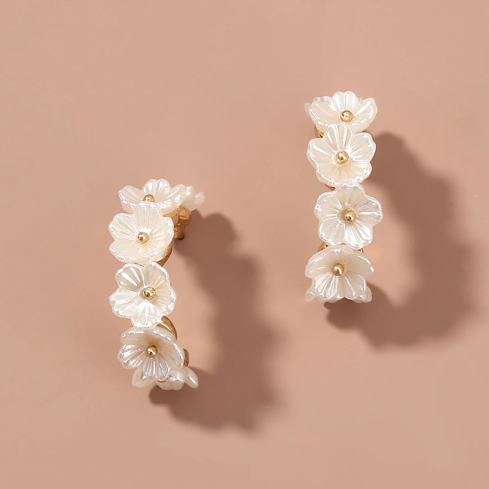 2021 Dainty Bohemian Earring Holiday Summer 18K Gold Hoop 925 Silver Stud Pearl Flower Earrings Jewelry Women
2021 Dainty Bohemian Earring Holiday Summer 18K Gold Hoop 925 Silver Stud Pearl Flower Earrings Jewelry Women