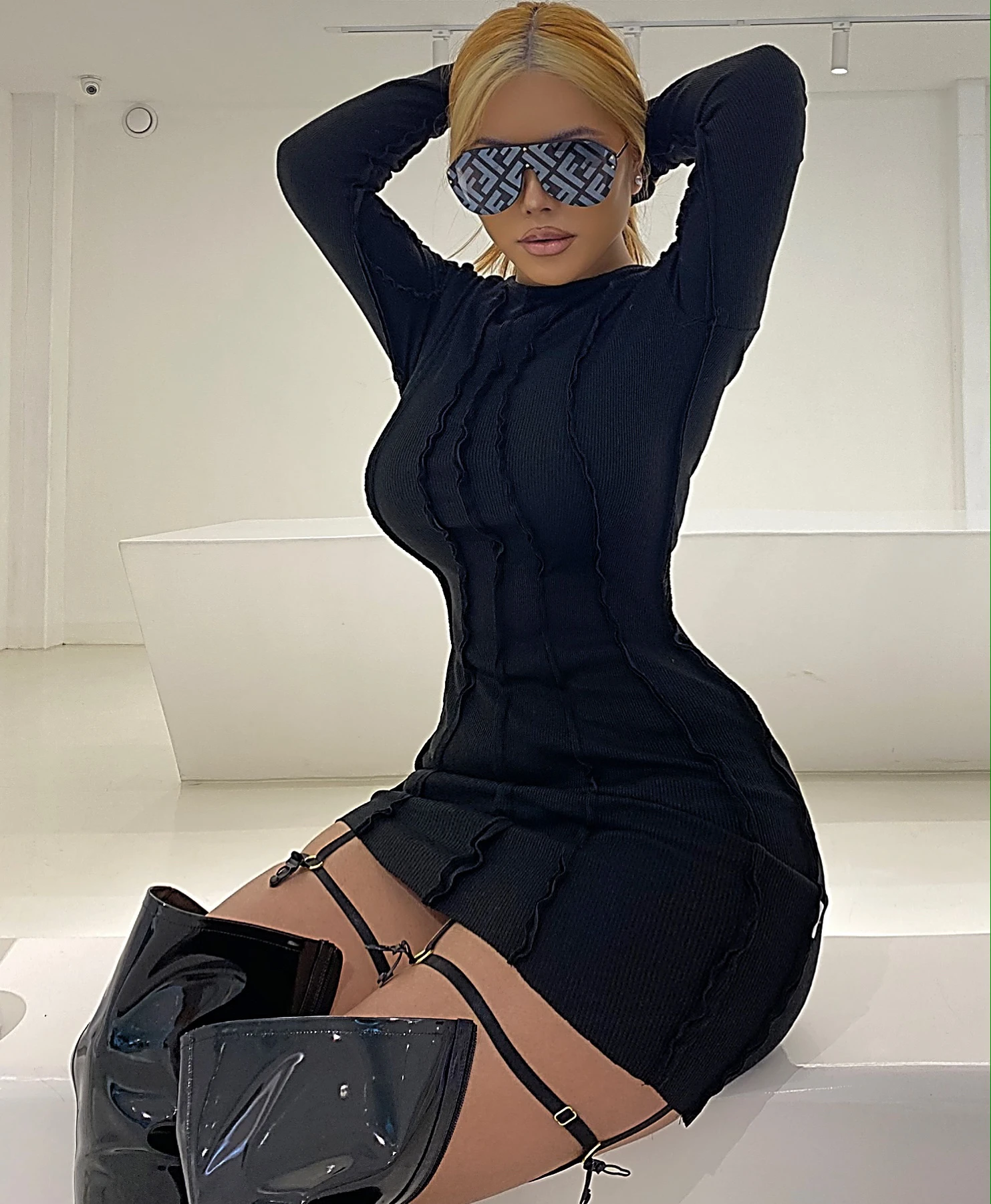 Casual Dress 2021 New arrival sexy and club party dress ready to ship ladieslong sleeve black dress
Casual Dress 2021 New arrival sexy and club party dress ready to ship ladieslong sleeve black dress