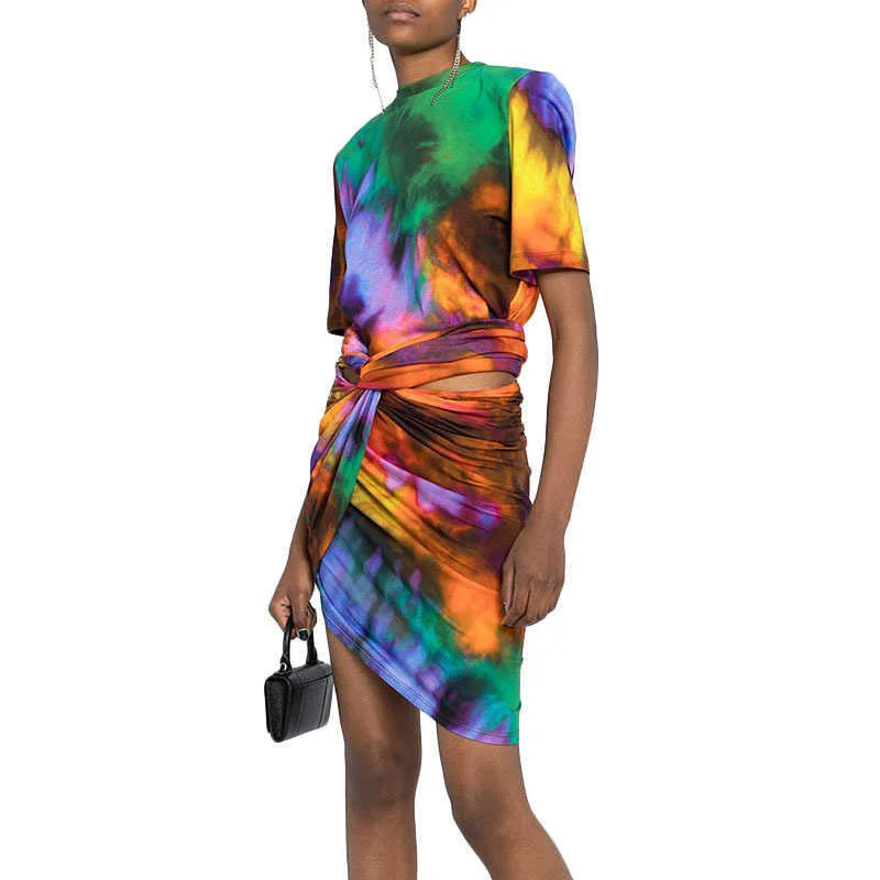 ONEINALL Round Neck T Shirt High Waist Ruched irregular Mini Skirts Sexy Tie Dye Set
ONEINALL Round Neck T Shirt High Waist Ruched irregular Mini Skirts Sexy Tie Dye Set