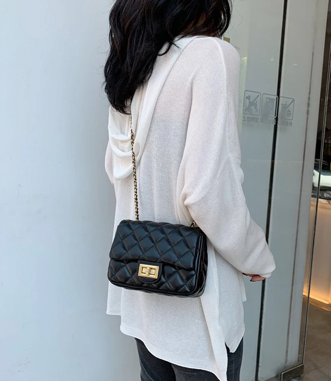 2021 New Fashion Metal Ball Lightweight Nylon Shoulder Bags Cross Body Bag For Women Travel Or Everyday Pack Plain Customized, Black
2021 New Fashion Metal Ball Lightweight Nylon Shoulder Bags Cross Body Bag For Women Travel Or Everyday Pack Plain Customized, Black