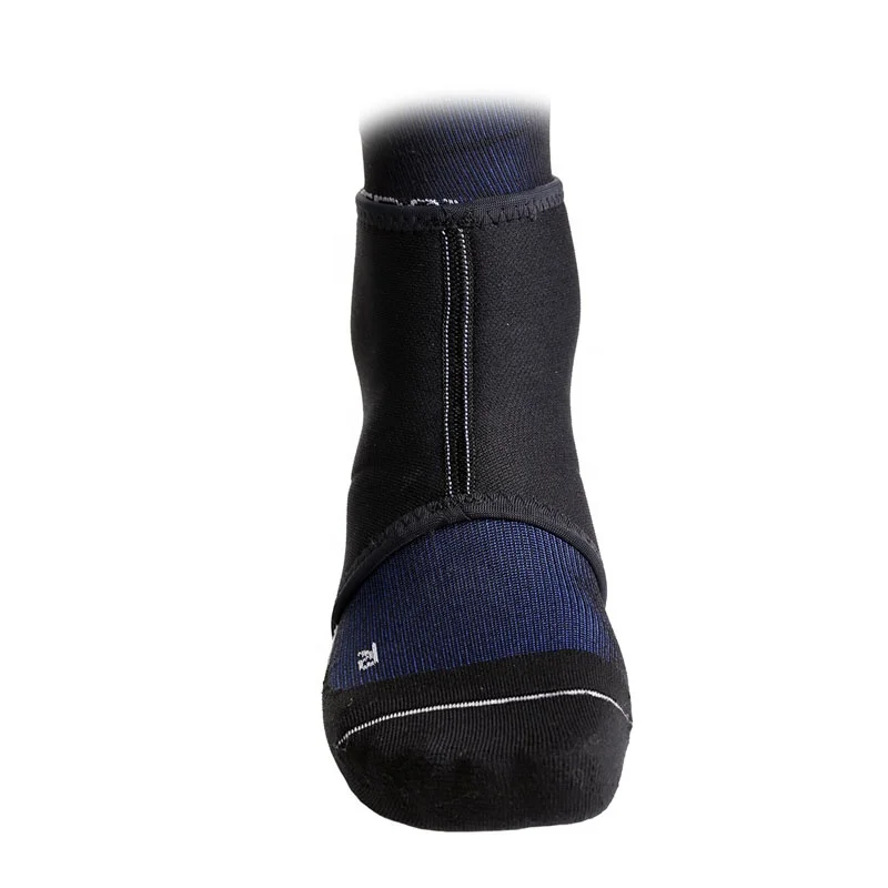 Joint support for ankle injury protection and sprain support for outdoor spors, Black ankle brace
Joint support for ankle injury protection and sprain support for outdoor spors, Black ankle brace