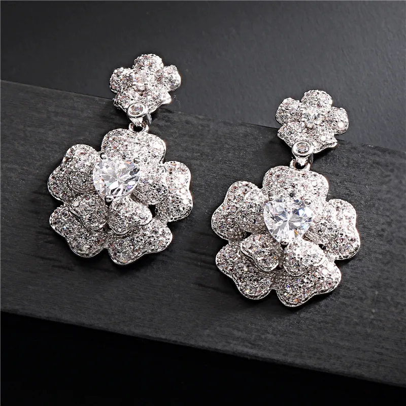 Europe Trendy Fashion Copper Alloy Gold Women Jewelry AAA Zircon Micro Pave Elegant Flower Drop Camellia Earrings
Europe Trendy Fashion Copper Alloy Gold Women Jewelry AAA Zircon Micro Pave Elegant Flower Drop Camellia Earrings