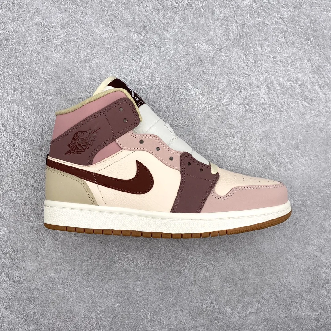 Top Quality Retro Color Sports Shoes Neutral Nike Air Jordan 1 Mid Sneaker for Women
Top Quality Retro Color Sports Shoes Neutral Nike Air Jordan 1 Mid Sneaker for Women