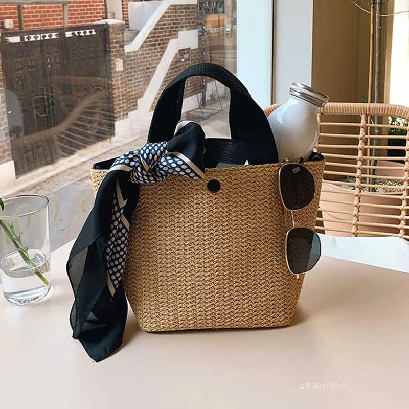 Casual Rattan Women Handbags Summer Beach Straw Bags Wicker Woven Female Totes Large Capacity Lady Buckets Bag Travel Purse 2020
Casual Rattan Women Handbags Summer Beach Straw Bags Wicker Woven Female Totes Large Capacity Lady Buckets Bag Travel Purse 2020