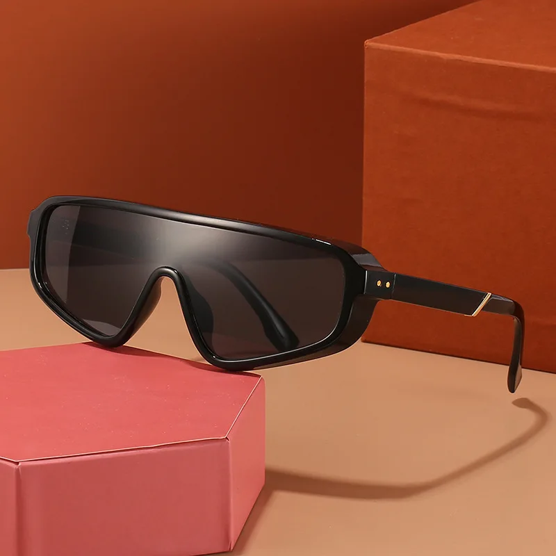 Lmamba Hot Selling Trendy Shades Sun Glasses Fashion Unisex Unique Sunglasses One Piece Sunglasses 2021
Lmamba Hot Selling Trendy Shades Sun Glasses Fashion Unisex Unique Sunglasses One Piece Sunglasses 2021