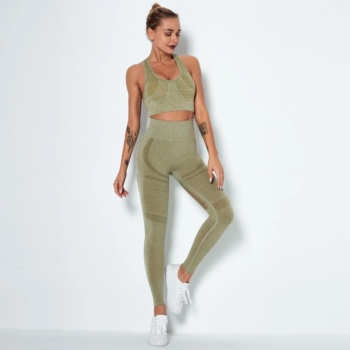 Custom Logo Wholesale Exquisite Workmanship Fitness Fitness Wear Sports Clothing Woman Yoga Seamless Girls Skirt Sweater Sets
Custom Logo Wholesale Exquisite Workmanship Fitness Fitness Wear Sports Clothing Woman Yoga Seamless Girls Skirt Sweater Sets