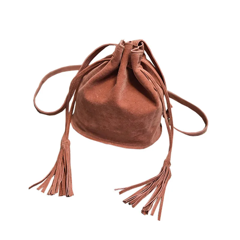 Amazon Hot Sale Fashion Lady Handbag Candy Color Bucket Type Frosted Tassel Single Shoulder Strap Designer Women Handbags
Amazon Hot Sale Fashion Lady Handbag Candy Color Bucket Type Frosted Tassel Single Shoulder Strap Designer Women Handbags
