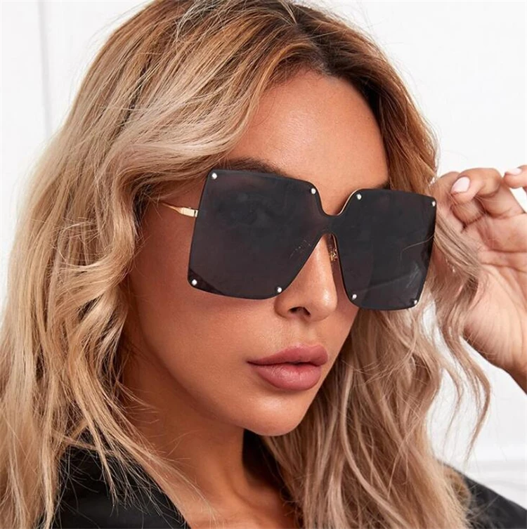 Large Metal Frame Sunglasses 2021 New Trendy Womens Sun Glasses Shades Rimless Designer Sunglasses For Women, As pictures or customized color
Large Metal Frame Sunglasses 2021 New Trendy Womens Sun Glasses Shades Rimless Designer Sunglasses For Women, As pictures or customized color