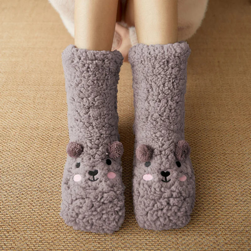HONGNUO Fashion Cute Bear Girl Women Fuzzy Thick Warm Socks Slipper Socks Lambswool Indoor Home Winter for Women Custom Color
HONGNUO Fashion Cute Bear Girl Women Fuzzy Thick Warm Socks Slipper Socks Lambswool Indoor Home Winter for Women Custom Color