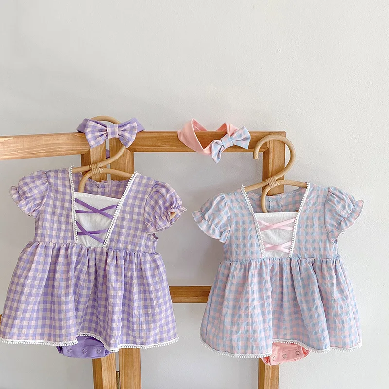 Spring summer 2021 baby girl's 100-day banquet clothing Princess small plaid lace one-piece Hayi Hayi skirt climbing clothing
Spring summer 2021 baby girl's 100-day banquet clothing Princess small plaid lace one-piece Hayi Hayi skirt climbing clothing