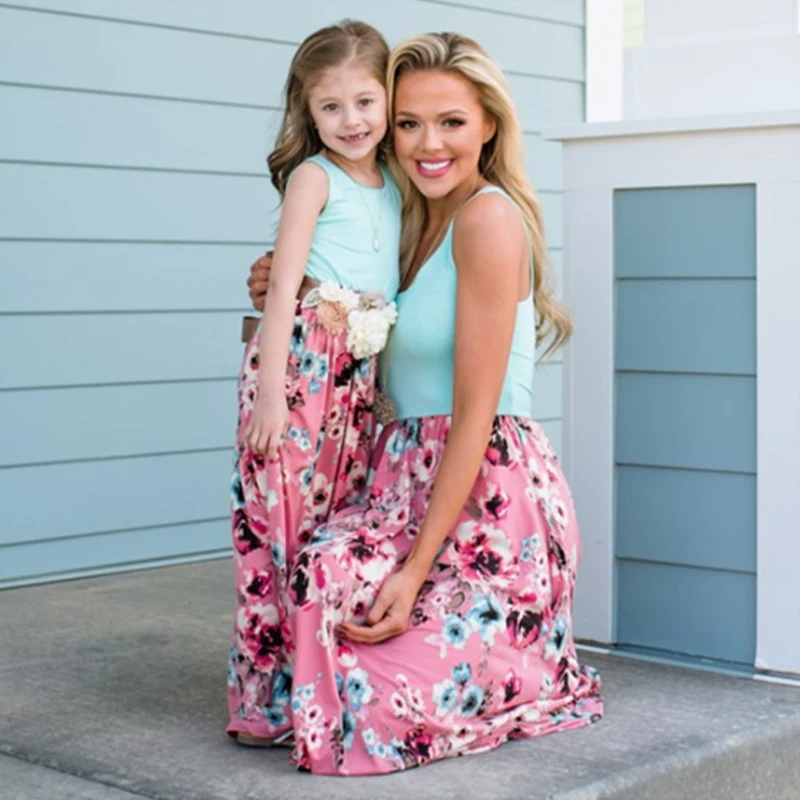 Factory direct hot sale Summer Mother and Daughter Patchwork tank floral floor-length dress
Factory direct hot sale Summer Mother and Daughter Patchwork tank floral floor-length dress