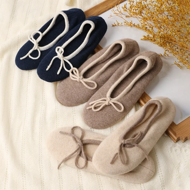 Women Indoor house Light Comfortable Anti-slip pure Cashmere Slippers ladies Home hotel fashion plain knitted winter slippers
Women Indoor house Light Comfortable Anti-slip pure Cashmere Slippers ladies Home hotel fashion plain knitted winter slippers
