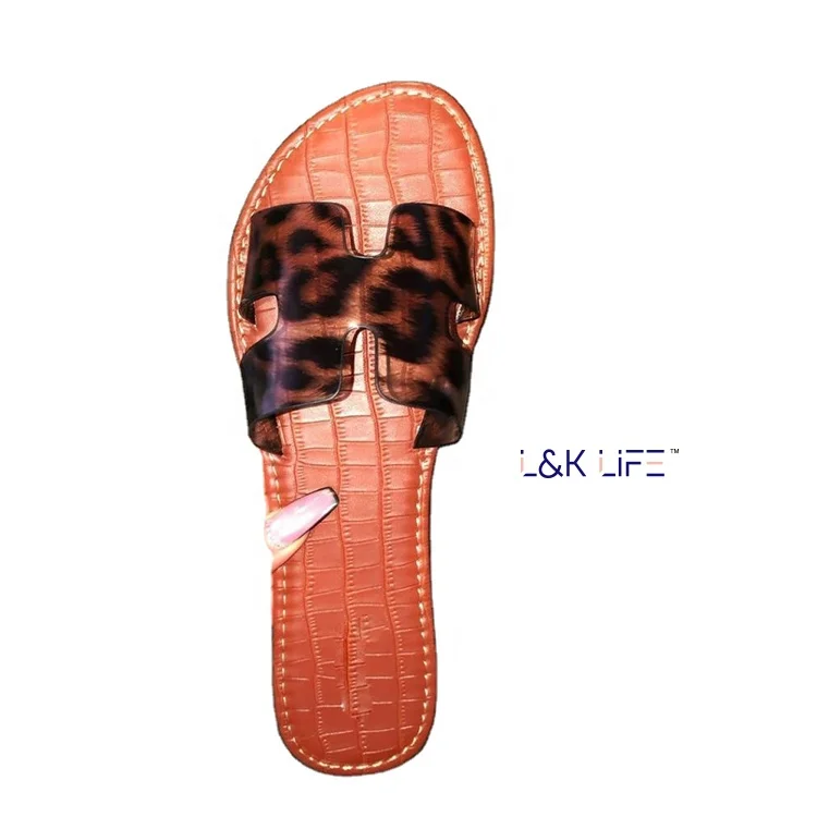 2020 Fashion Summer Open Toe Custom Logo Plastic Slippers PVC Slides Sandals for Women, Colorful, snake pattern
2020 Fashion Summer Open Toe Custom Logo Plastic Slippers PVC Slides Sandals for Women, Colorful, snake pattern