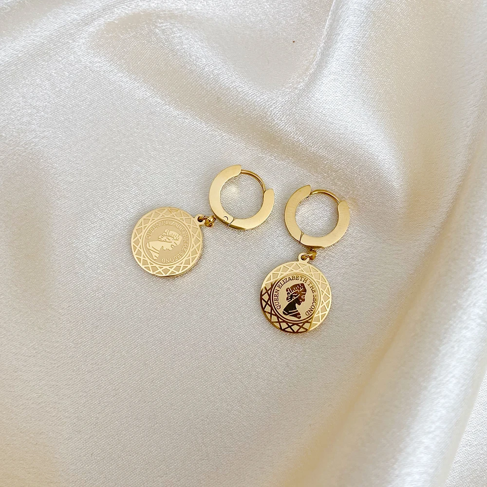 Vintage Gold Stainless Steel Gold Plated Hoop Queen Elizabeth Coin Huggie Hoop Earrings
Vintage Gold Stainless Steel Gold Plated Hoop Queen Elizabeth Coin Huggie Hoop Earrings