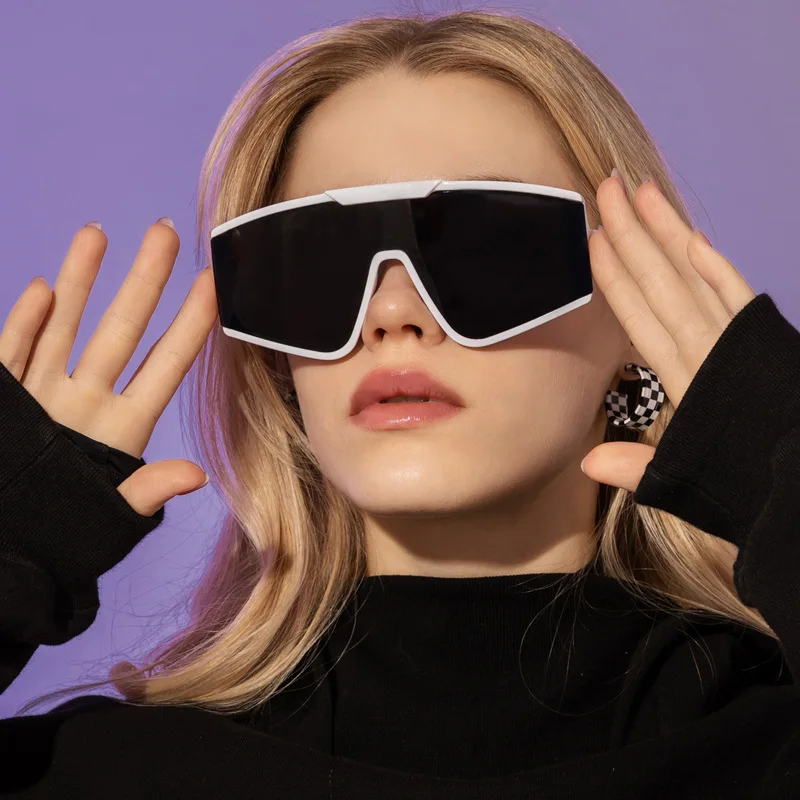 

New Fashion Modern Oversized One Piece Sunglasses Women Vintage White Sun Glasses Female Driving Shades Oculos De Sol 2022