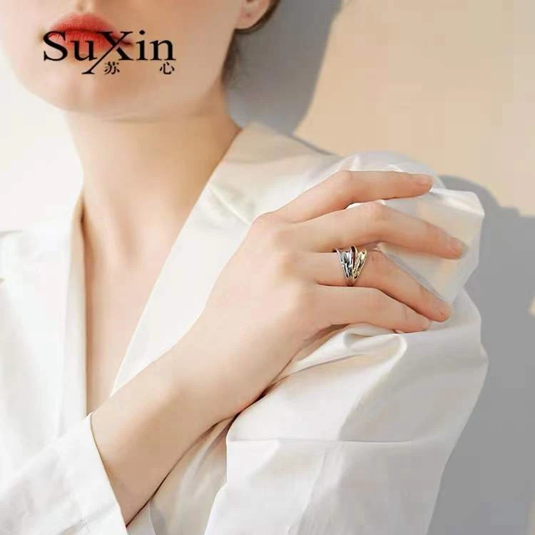 Exaggerated metallic color cool temperament open ring female European and American style minority design personalized hand ornam
Exaggerated metallic color cool temperament open ring female European and American style minority design personalized hand ornam