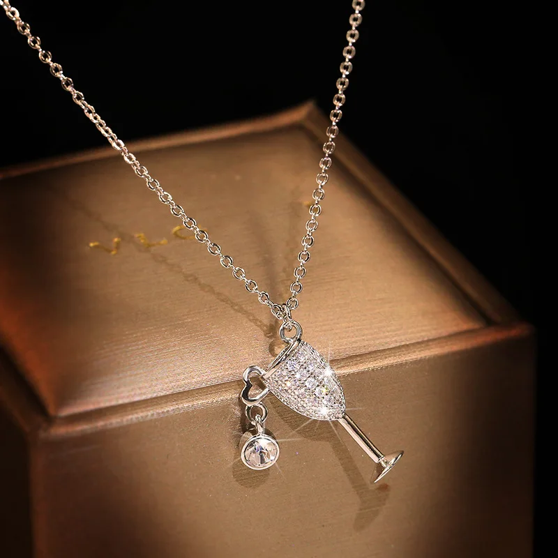 2020 Manufacturer direct sale Minimalist daily Shine Zircon Glass Shape Necklaces For Women, Silver
2020 Manufacturer direct sale Minimalist daily Shine Zircon Glass Shape Necklaces For Women, Silver