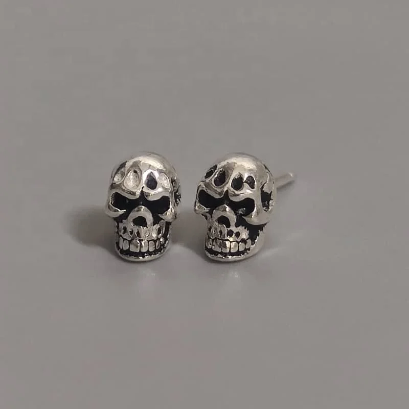 Skull earrings 925 silver jewelry High quality hot sale hiphop fashion gift cool Skull Hole earrings 925 sterling silver, White gold (rose gold, yellow are avaliable)
Skull earrings 925 silver jewelry High quality hot sale hiphop fashion gift cool Skull Hole earrings 925 sterling silver, White gold (rose gold, yellow are avaliable)