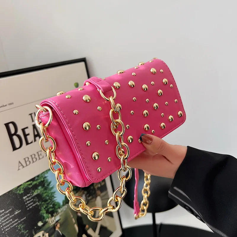 2022 New design unique rivet handbag for women handbag luxury ladies purses for women handbags
2022 New design unique rivet handbag for women handbag luxury ladies purses for women handbags