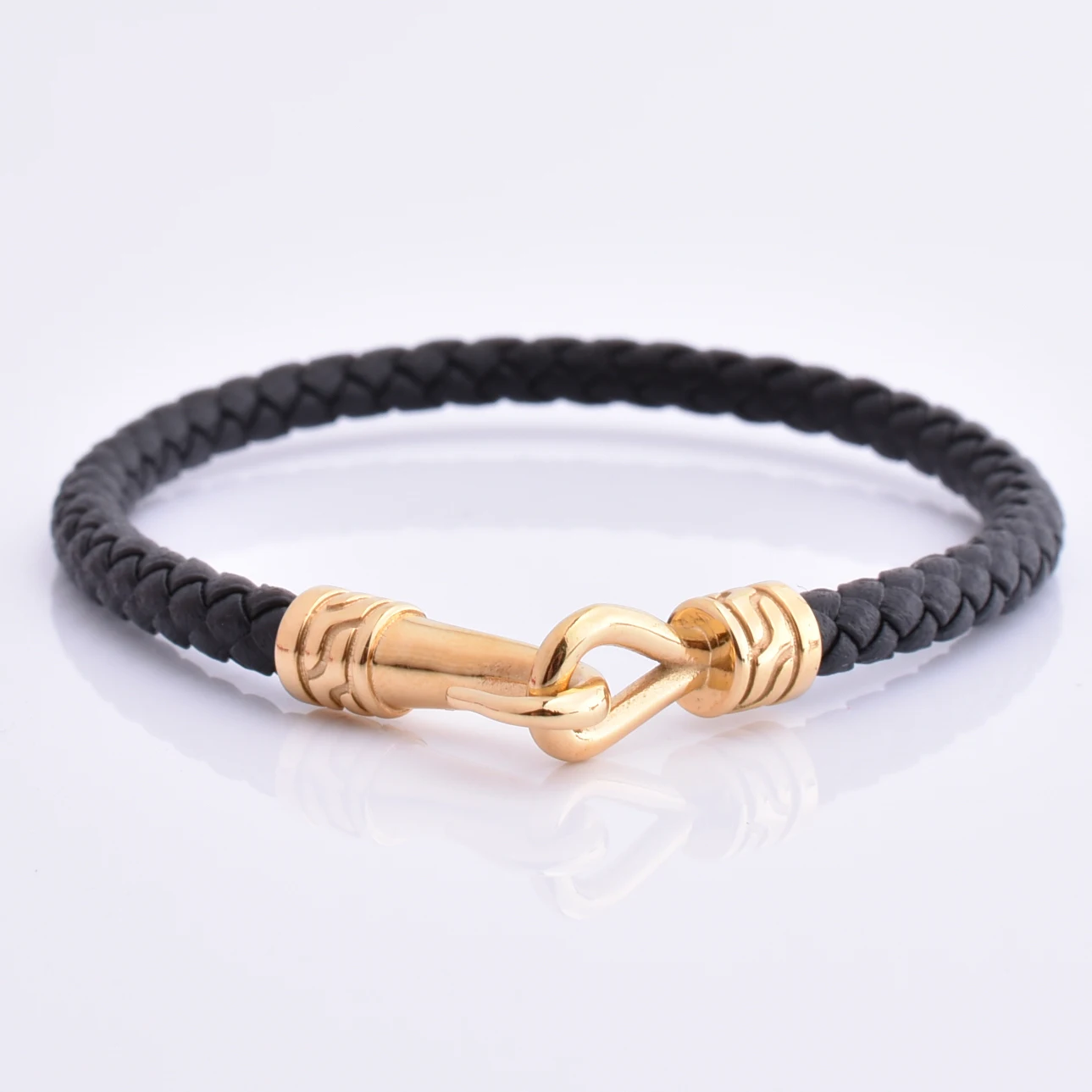 Wholesale New Arrival Gold Plated Fish Hook Leather Stainless Steel Bracelet For Men
Wholesale New Arrival Gold Plated Fish Hook Leather Stainless Steel Bracelet For Men