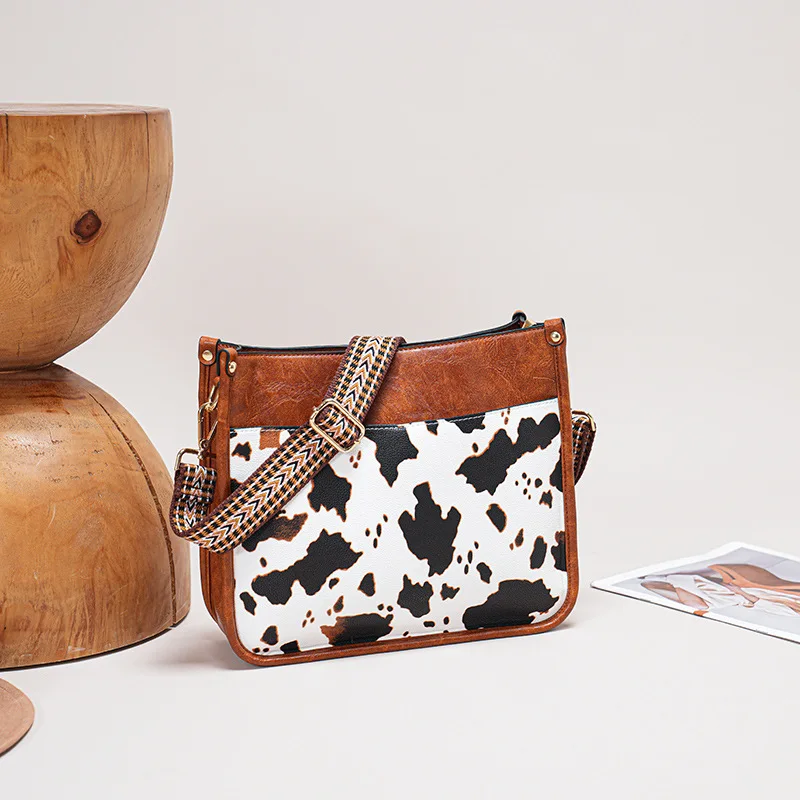 2023 New Women's Bag Fashion Cow Pattern One Shoulder Large Bag Large Capacity Tote Bag
2023 New Women's Bag Fashion Cow Pattern One Shoulder Large Bag Large Capacity Tote Bag