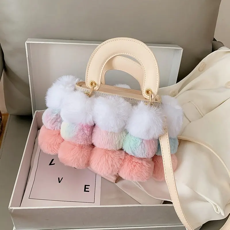 Handbags Ladies Faux Fur Winter Fashion Shoulder Crossbody Bags Large Capacity Bag for Women Purse
Handbags Ladies Faux Fur Winter Fashion Shoulder Crossbody Bags Large Capacity Bag for Women Purse