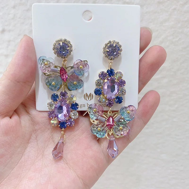 Baroque Color Exaggerate Crystal Earrings Women Personality Butterfly Flower Drop Diamond Tassel Trendy Bohemian Earrings
Baroque Color Exaggerate Crystal Earrings Women Personality Butterfly Flower Drop Diamond Tassel Trendy Bohemian Earrings