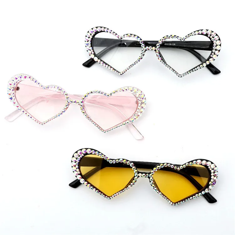 LBAshades 2020 new Pink Heart Shaped Women Diamond Frame Fashion Rhinestone Sunglasses shades sunglasses womens luxury
LBAshades 2020 new Pink Heart Shaped Women Diamond Frame Fashion Rhinestone Sunglasses shades sunglasses womens luxury
