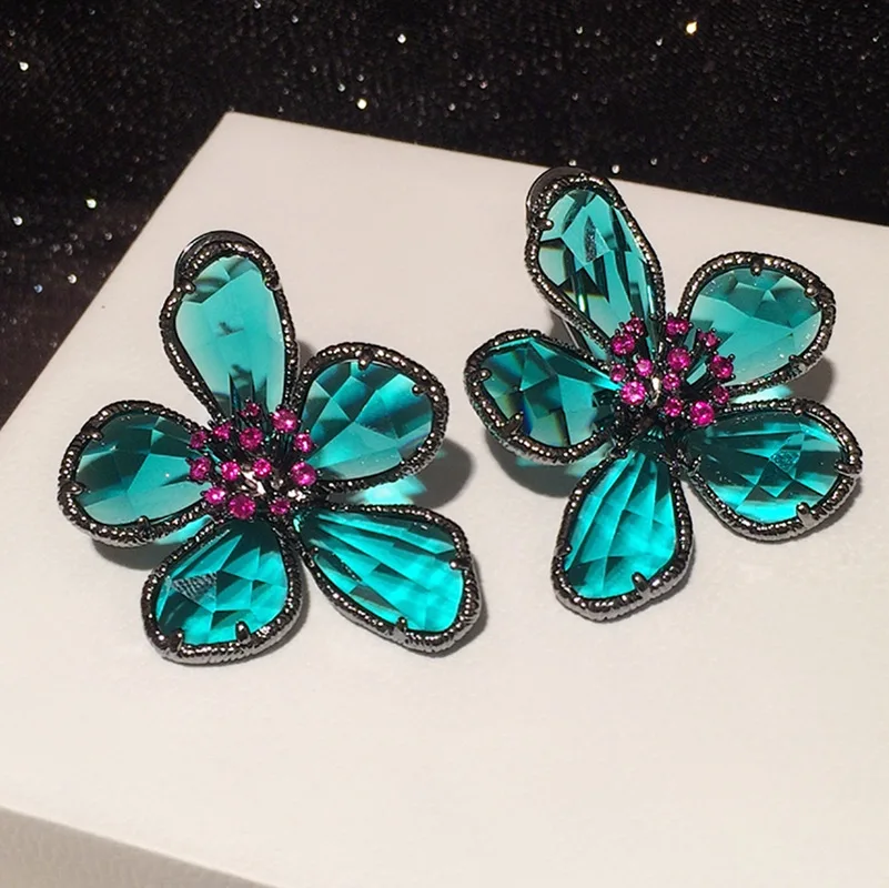 Ins style 2022 new crystal transparent S925 silver needle retro flower big earrings ring jewelry, Color
Ins style 2022 new crystal transparent S925 silver needle retro flower big earrings ring jewelry, Color