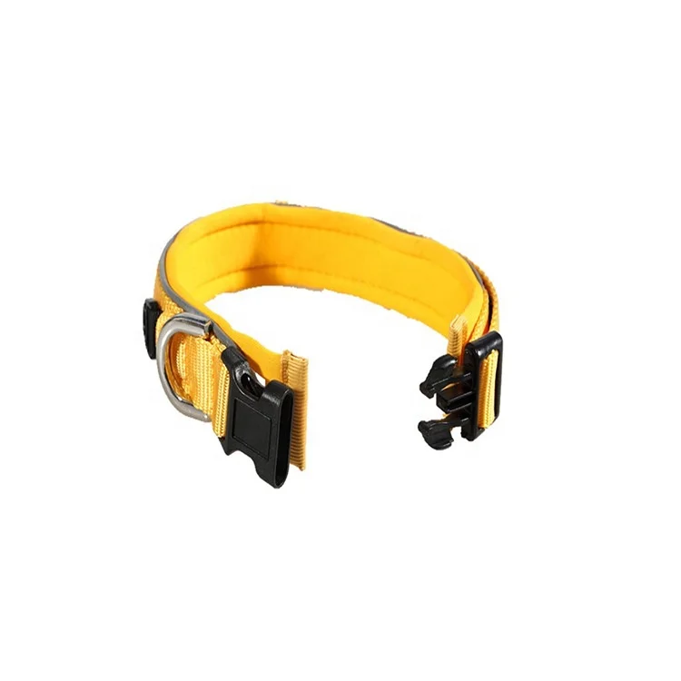 New Explosive Dog Nylon Comfortable D-Ring Neck Ring Dog Neck Ring, Yellow,black,brown,blue,blue (luminescence)
New Explosive Dog Nylon Comfortable D-Ring Neck Ring Dog Neck Ring, Yellow,black,brown,blue,blue (luminescence)